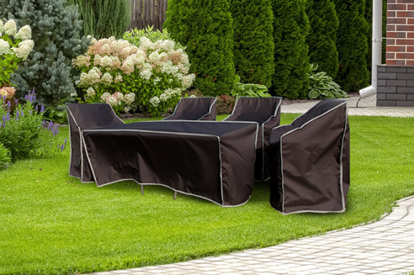 Comment prendre les bonnes mesures de votre table ronde de jardin pour une  housse de protection ?